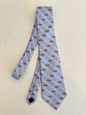 Vineyard Vines UNC at Chapel Hill Equestrian Tie Necktie Old Well Tar Heels Blue